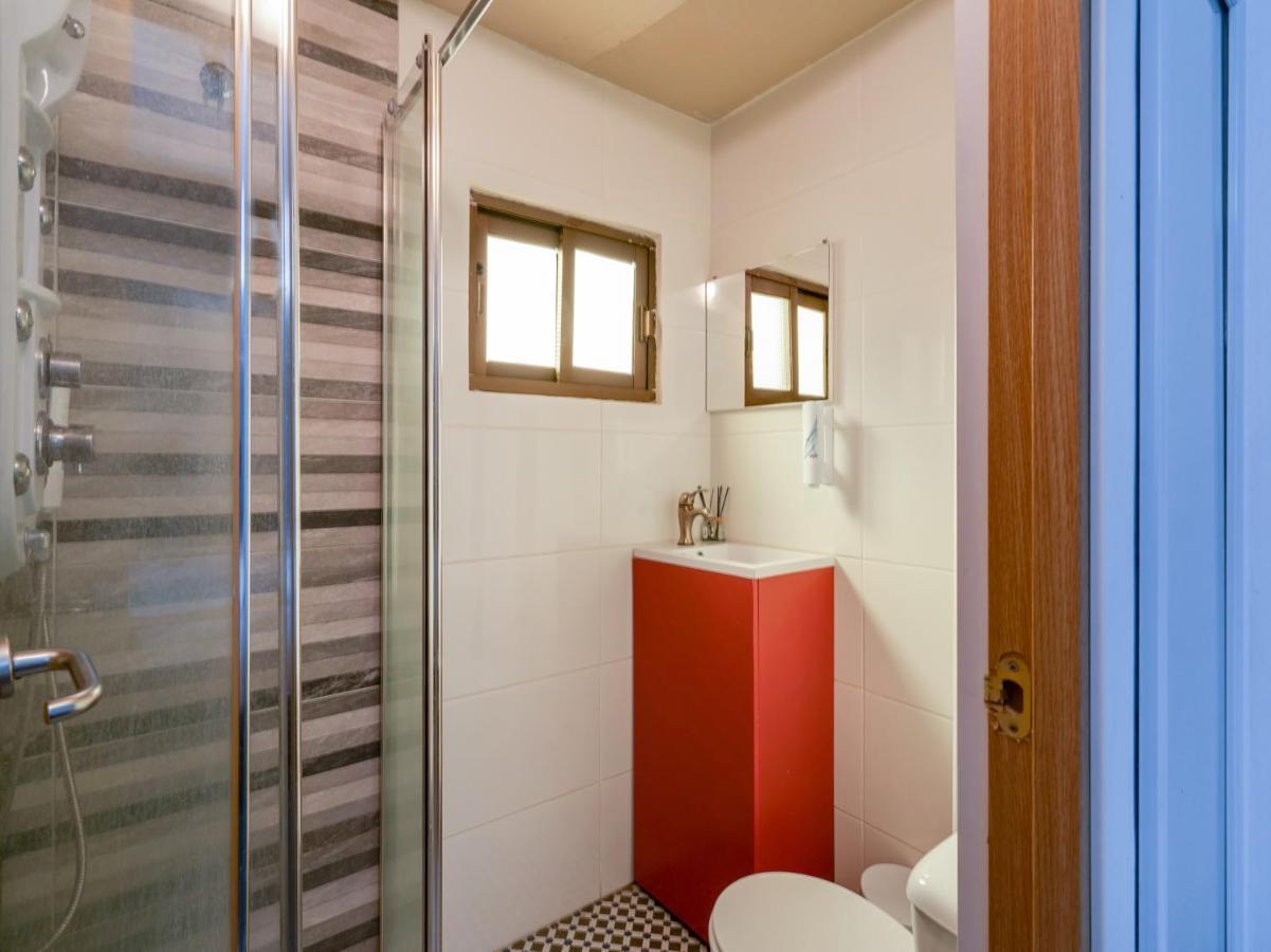 Oyo Ruzafa Guesthouse Valencia Exterior photo